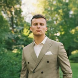 Василий Завьялов